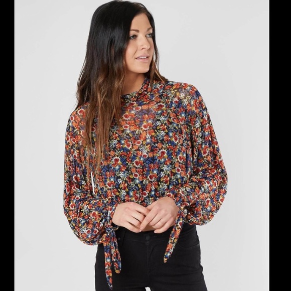 FREE PEOPLE ALL DOLLED UP CROPPED TOP - Picture 1 of 4